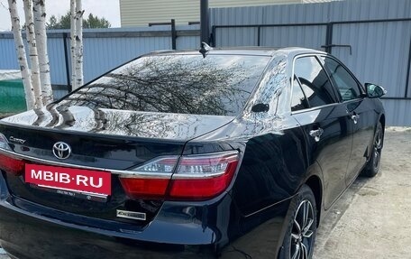 Toyota Camry, 2017 год, 2 550 000 рублей, 11 фотография