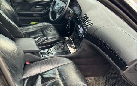 BMW 5 серия, 2001 год, 750 000 рублей, 2 фотография