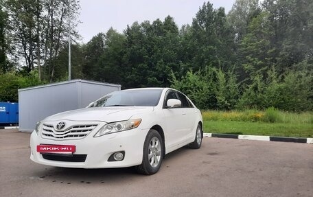 Toyota Camry, 2010 год, 790 000 рублей, 2 фотография