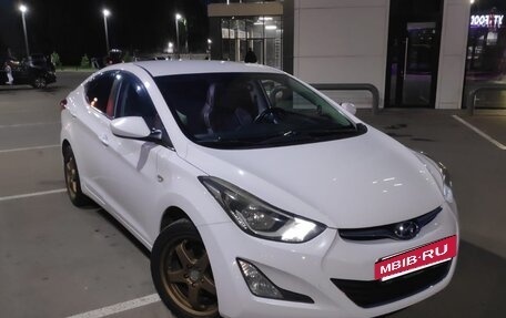 Hyundai Elantra V, 2014 год, 1 150 000 рублей, 2 фотография