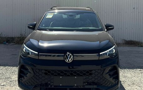 Volkswagen Tiguan, 2025 год, 4 799 000 рублей, 2 фотография