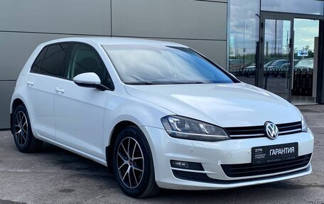 Volkswagen Golf VII, 2013 год, 899 000 рублей, 3 фотография