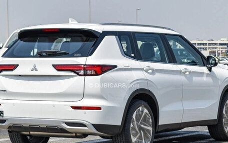 Mitsubishi Outlander, 2024 год, 3 794 548 рублей, 6 фотография