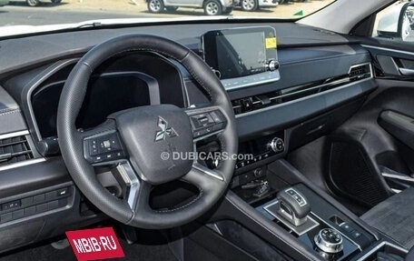 Mitsubishi Outlander, 2024 год, 3 794 548 рублей, 9 фотография