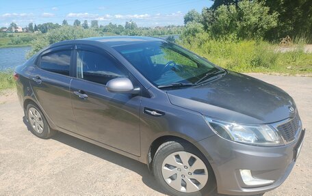 KIA Rio III рестайлинг, 2014 год, 960 000 рублей, 2 фотография