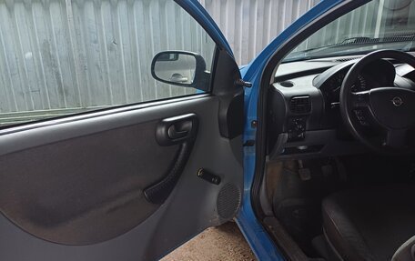 Opel Corsa C рестайлинг, 2001 год, 200 000 рублей, 9 фотография