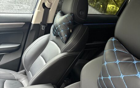 Geely Atlas, 2021 год, 2 100 000 рублей, 13 фотография