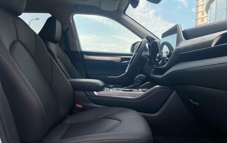 Toyota Highlander, 2025 год, 5 900 000 рублей, 12 фотография