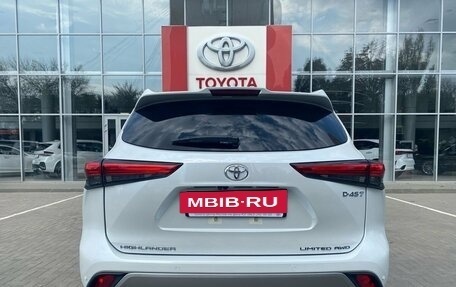 Toyota Highlander, 2025 год, 5 900 000 рублей, 6 фотография