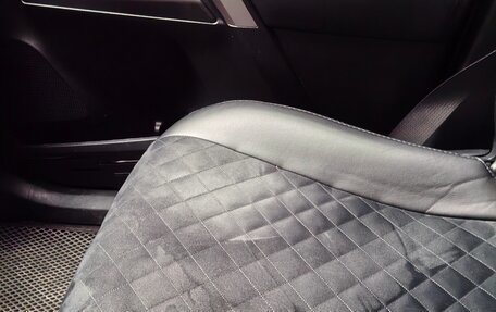 Toyota RAV4, 2017 год, 2 650 000 рублей, 9 фотография