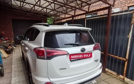 Toyota RAV4, 2017 год, 2 650 000 рублей, 12 фотография