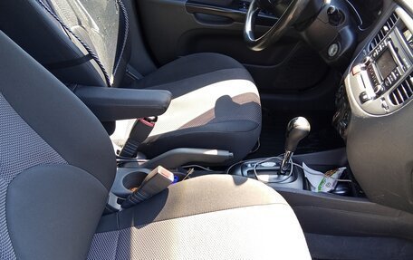 KIA Rio II, 2010 год, 500 000 рублей, 16 фотография