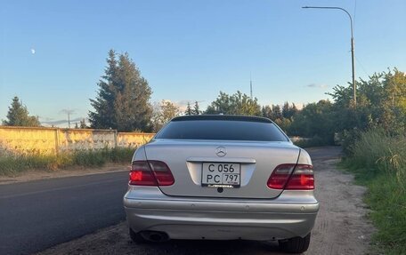Mercedes-Benz CLK-Класс, 2001 год, 550 000 рублей, 5 фотография