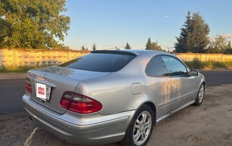 Mercedes-Benz CLK-Класс, 2001 год, 550 000 рублей, 6 фотография