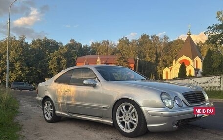 Mercedes-Benz CLK-Класс, 2001 год, 550 000 рублей, 8 фотография