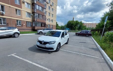 Renault Logan II, 2018 год, 850 000 рублей, 10 фотография