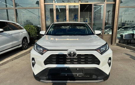 Toyota RAV4, 2022 год, 2 573 000 рублей, 7 фотография