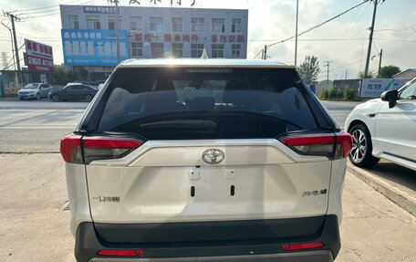 Toyota RAV4, 2022 год, 2 573 000 рублей, 3 фотография
