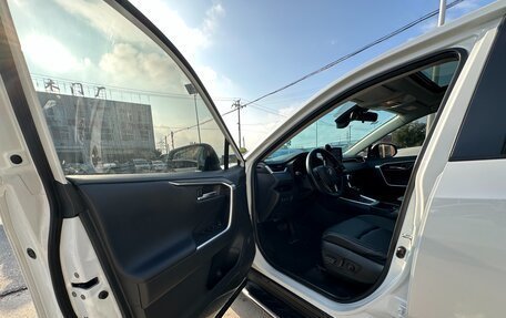 Toyota RAV4, 2022 год, 2 573 000 рублей, 9 фотография