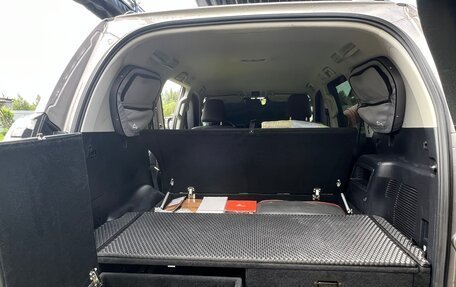 Toyota Land Cruiser Prado 150 рестайлинг 2, 2021 год, 5 410 000 рублей, 4 фотография