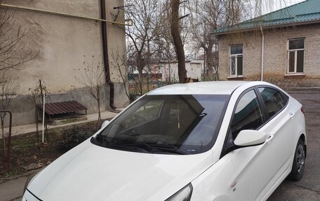 Hyundai Solaris II рестайлинг, 2014 год, 1 150 000 рублей, 5 фотография