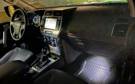 Toyota Land Cruiser Prado 150 рестайлинг 2, 2018 год, 5 550 000 рублей, 20 фотография