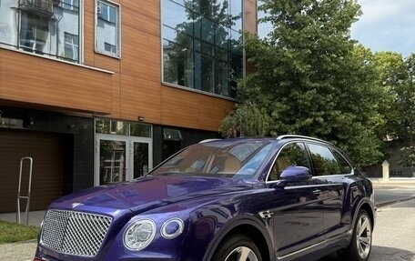 Bentley Bentayga I, 2018 год, 12 750 000 рублей, 1 фотография