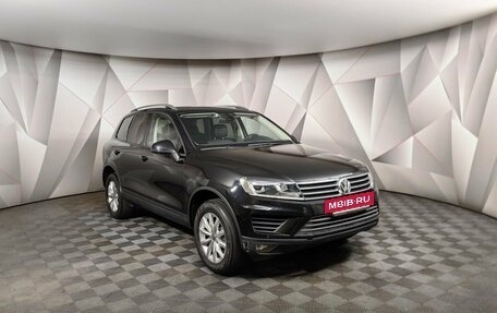Volkswagen Touareg III, 2015 год, 2 398 000 рублей, 3 фотография