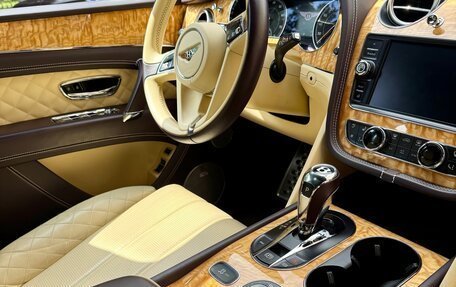 Bentley Bentayga I, 2018 год, 12 750 000 рублей, 9 фотография