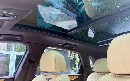 Bentley Bentayga I, 2018 год, 12 750 000 рублей, 18 фотография