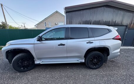 Mitsubishi Pajero Sport III рестайлинг, 2022 год, 4 600 000 рублей, 3 фотография