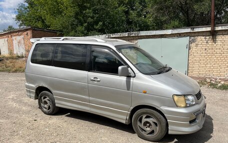 Toyota Town Ace III, 1999 год, 450 000 рублей, 3 фотография