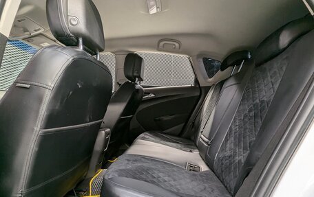 Opel Astra J, 2013 год, 685 000 рублей, 28 фотография