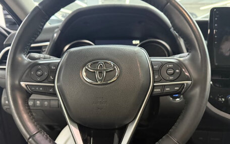 Toyota Camry, 2022 год, 2 190 000 рублей, 8 фотография