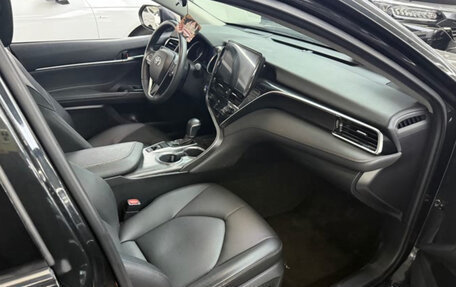 Toyota Camry, 2022 год, 2 190 000 рублей, 10 фотография
