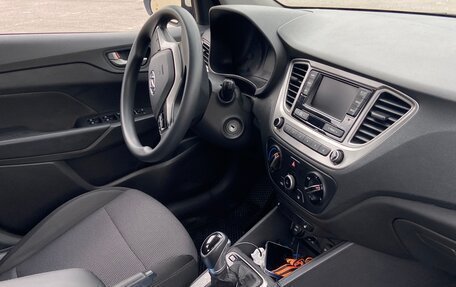 Hyundai Solaris II рестайлинг, 2019 год, 1 100 000 рублей, 10 фотография