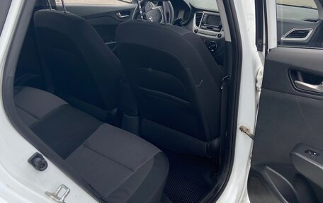 Hyundai Solaris II рестайлинг, 2019 год, 1 100 000 рублей, 7 фотография