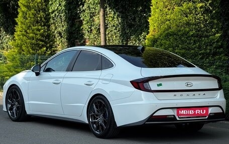 Hyundai Sonata VIII, 2021 год, 2 500 000 рублей, 2 фотография