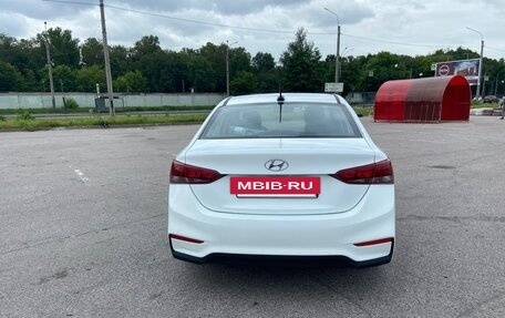 Hyundai Solaris II рестайлинг, 2019 год, 1 100 000 рублей, 19 фотография