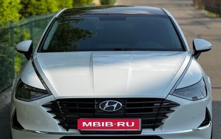 Hyundai Sonata VIII, 2021 год, 2 500 000 рублей, 3 фотография