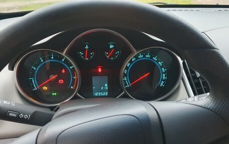 Chevrolet Cruze II, 2014 год, 790 000 рублей, 9 фотография