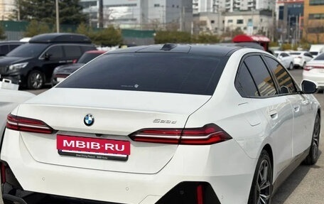 BMW 5 серия, 2023 год, 5 490 000 рублей, 3 фотография