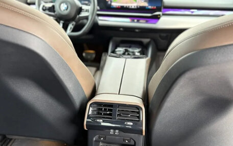 BMW 5 серия, 2023 год, 5 490 000 рублей, 13 фотография