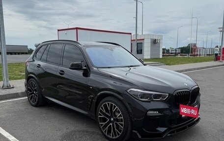 BMW X5, 2020 год, 9 000 000 рублей, 2 фотография