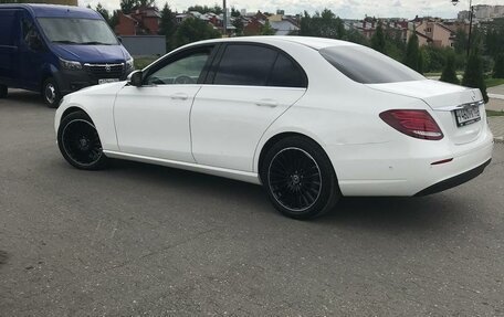 Mercedes-Benz E-Класс, 2018 год, 2 750 000 рублей, 8 фотография