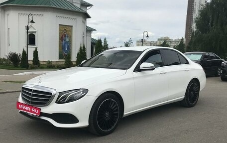Mercedes-Benz E-Класс, 2018 год, 2 750 000 рублей, 2 фотография