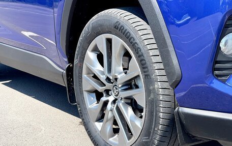 Toyota RAV4, 2021 год, 3 990 000 рублей, 7 фотография