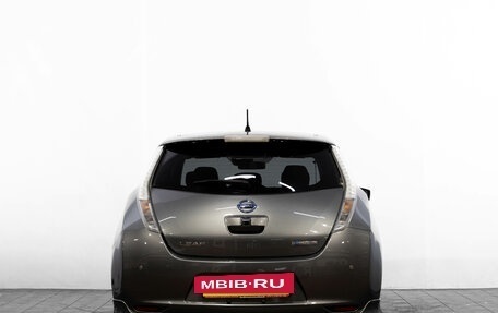 Nissan Leaf I, 2016 год, 899 000 рублей, 5 фотография
