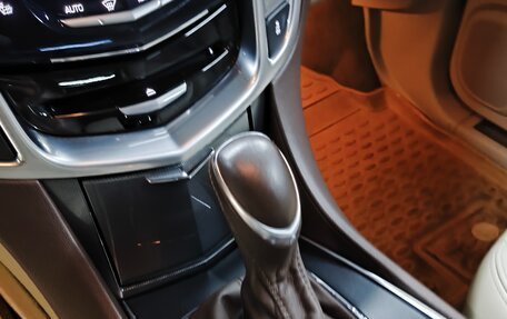 Cadillac SRX II рестайлинг, 2014 год, 1 700 000 рублей, 9 фотография
