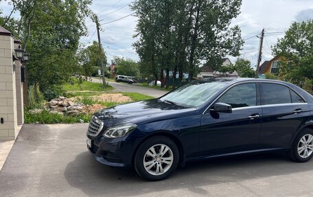 Mercedes-Benz E-Класс, 2015 год, 2 150 000 рублей, 3 фотография